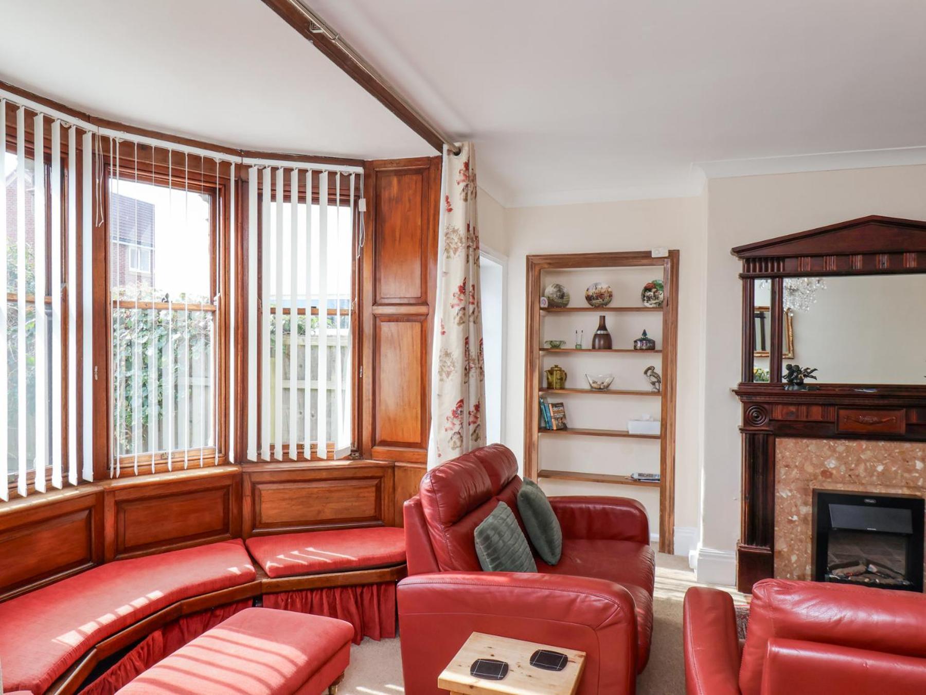 Mayfield Manor Whitby Exterior photo